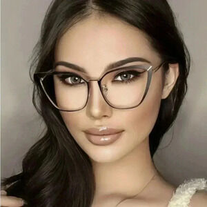 Black Cat Eye Frames & Clear Lenses Glasses ( Fashionista)
